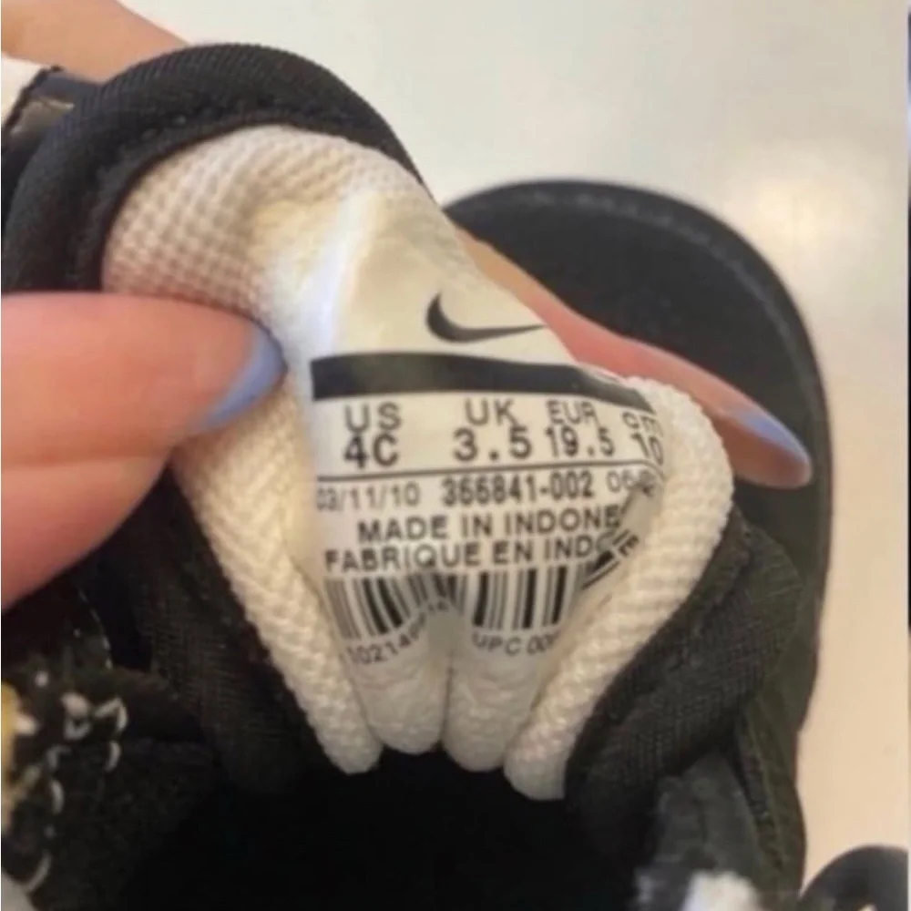 Nike Kids Black and White Sneakers